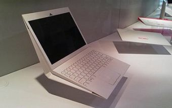 Asus выпустит супертонкий ноутбук со сдвигающейся клавиатурой